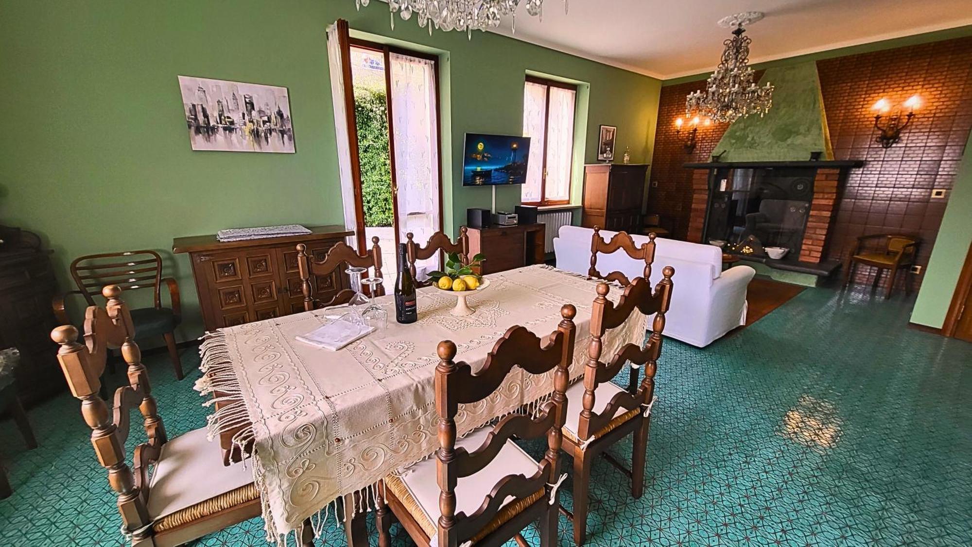 Casa Gelsomino, Laglio, Lake Comoヴィラ エクステリア 写真