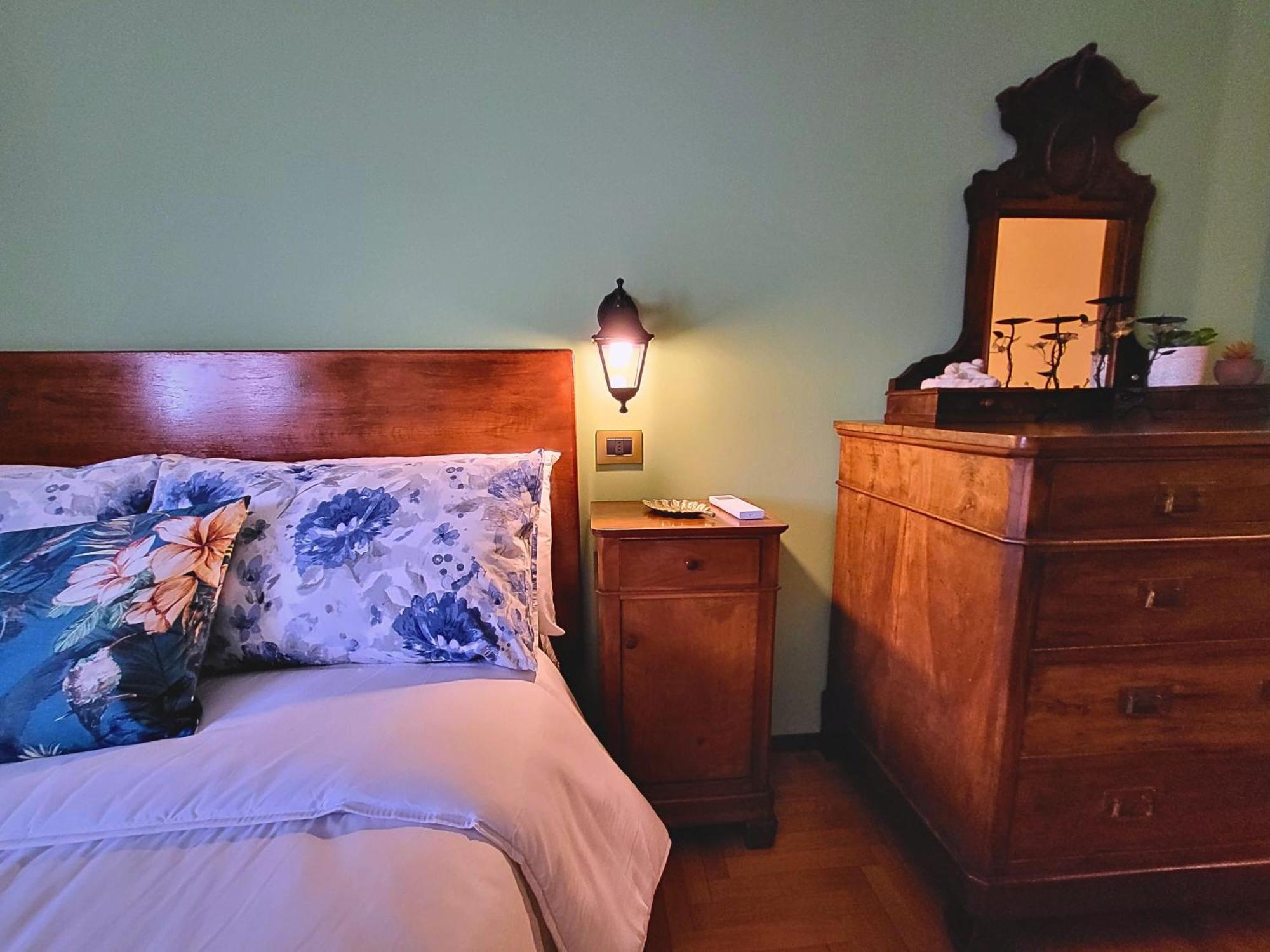 Casa Gelsomino, Laglio, Lake Comoヴィラ エクステリア 写真